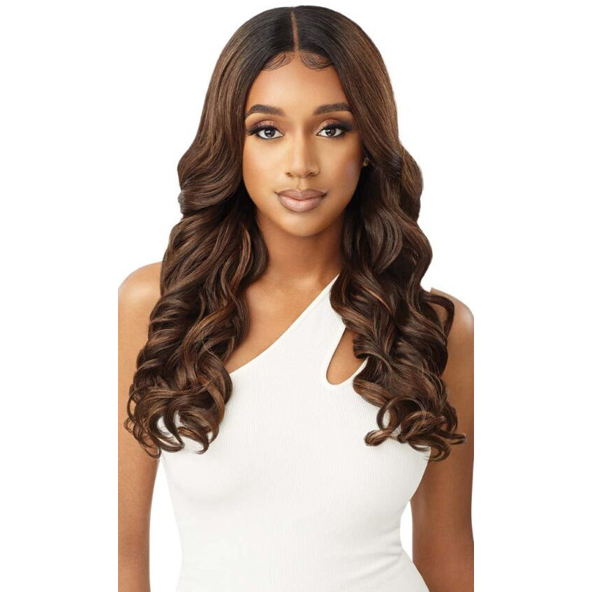 Outre Synthetic Sleeklay Part HD Lace Front Wig GEOVANNA