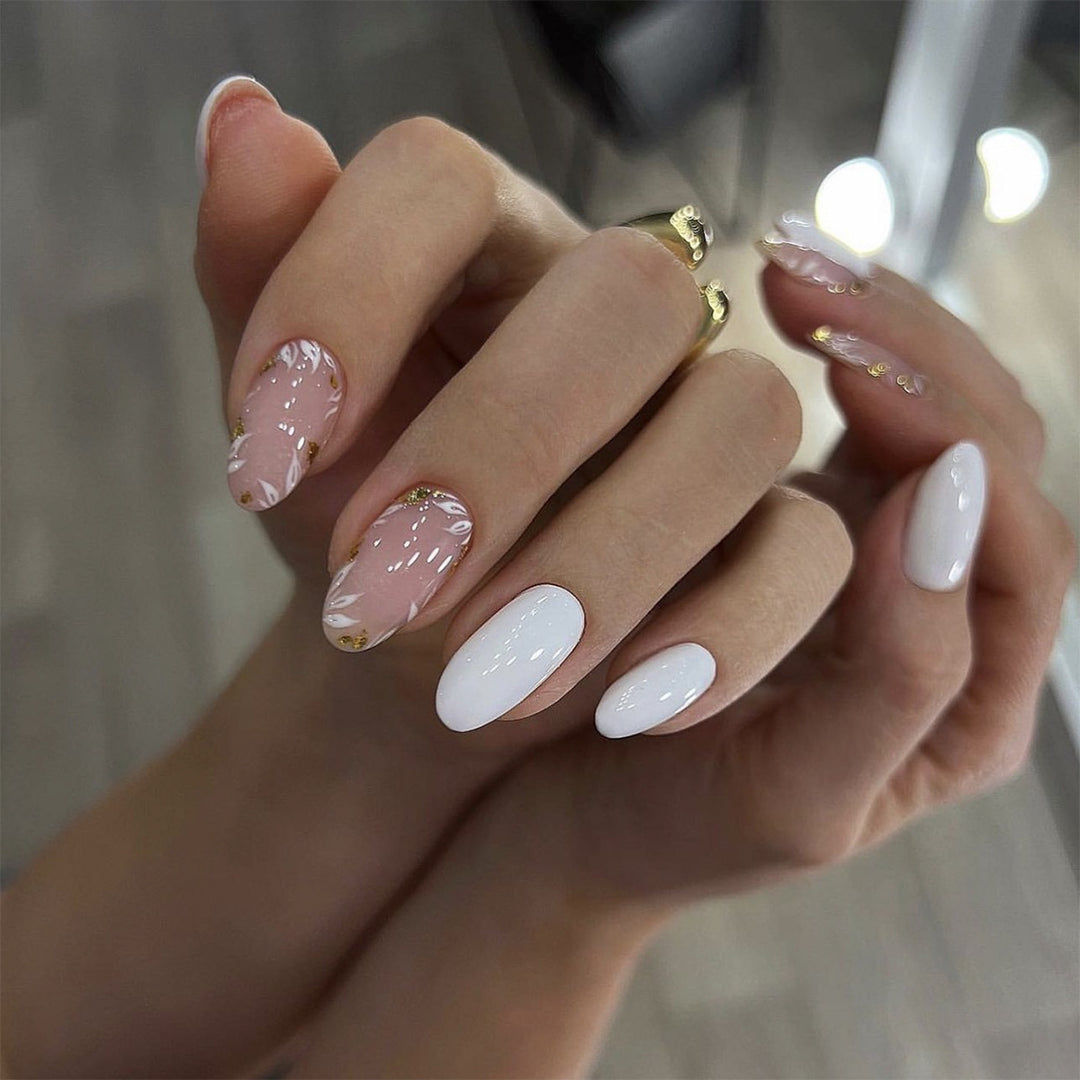 Chic Full‑Cover Acrylic Nail Inspo