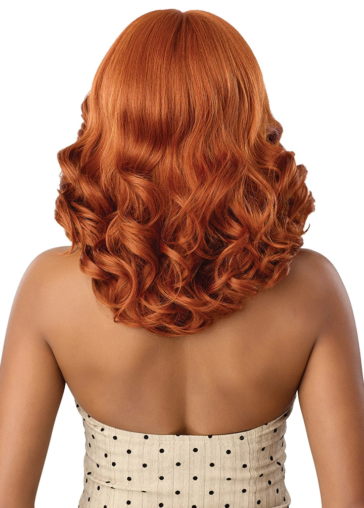 Outre Perfect Hairline NueBlend Human Hair Blend 13x6 HD Lace Front Wig - Body Wave 14"