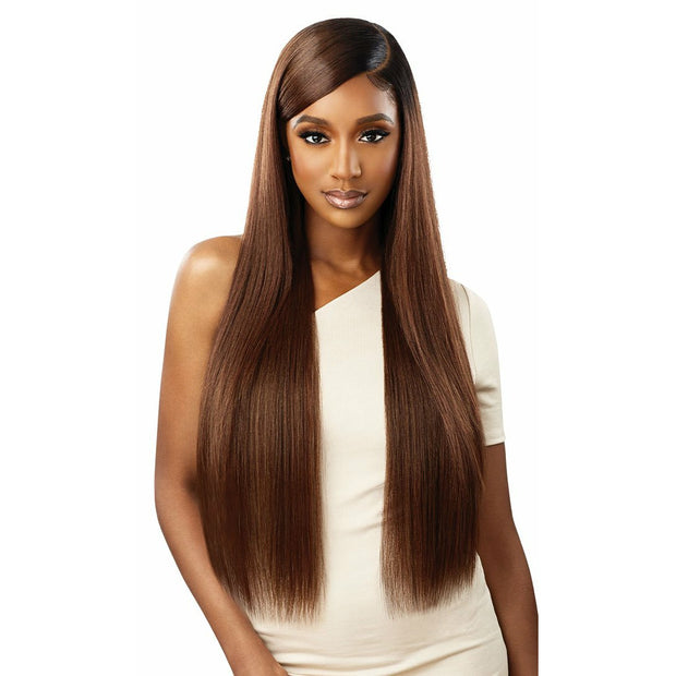 Outre Synthetic Sleeklay Part HD Lace Front Wig - DARBY